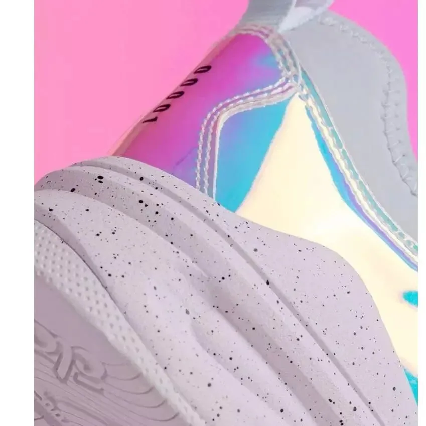 Clove  - Women Aero's Shoes - Limited Edition - Blue Holographic