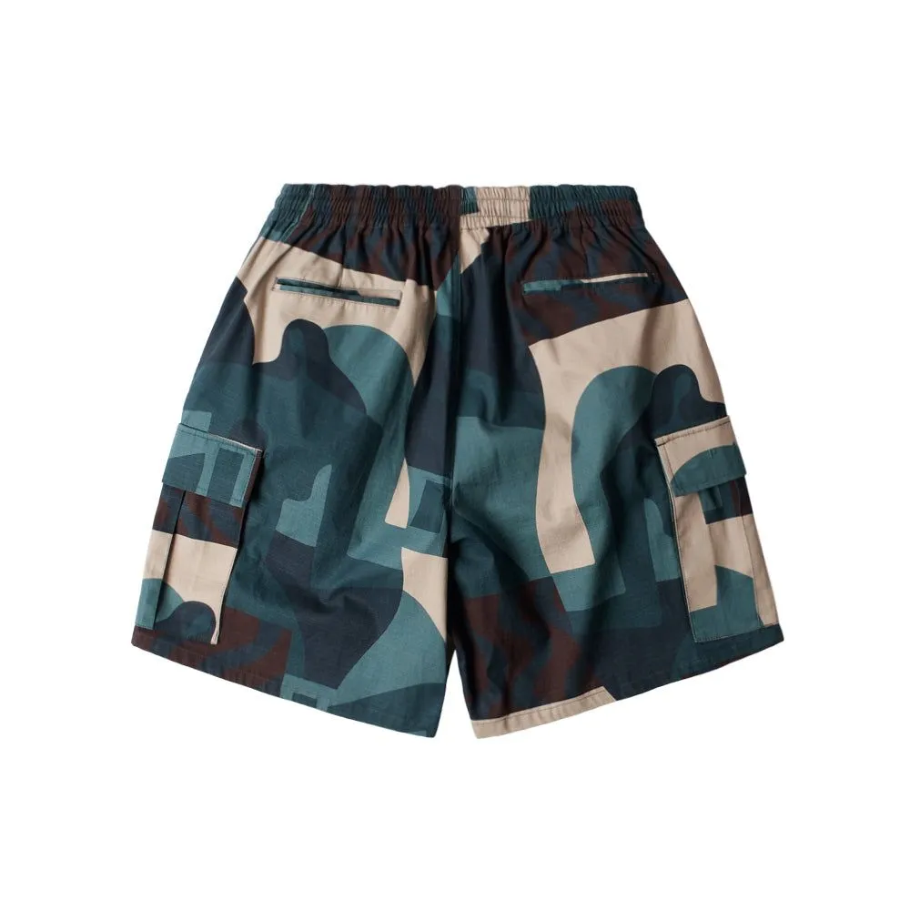 distorted camo shorts (green)