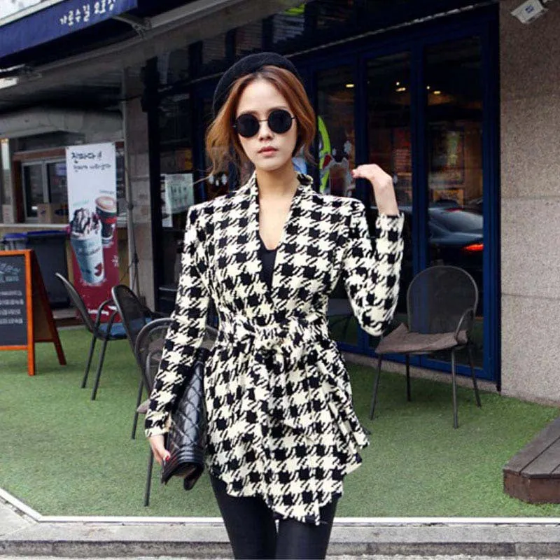 Female Fashionable Plaid Cardigan