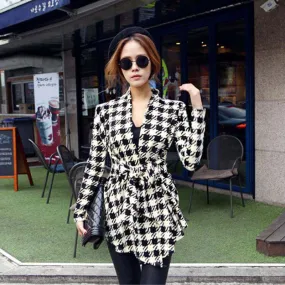 Female Fashionable Plaid Cardigan
