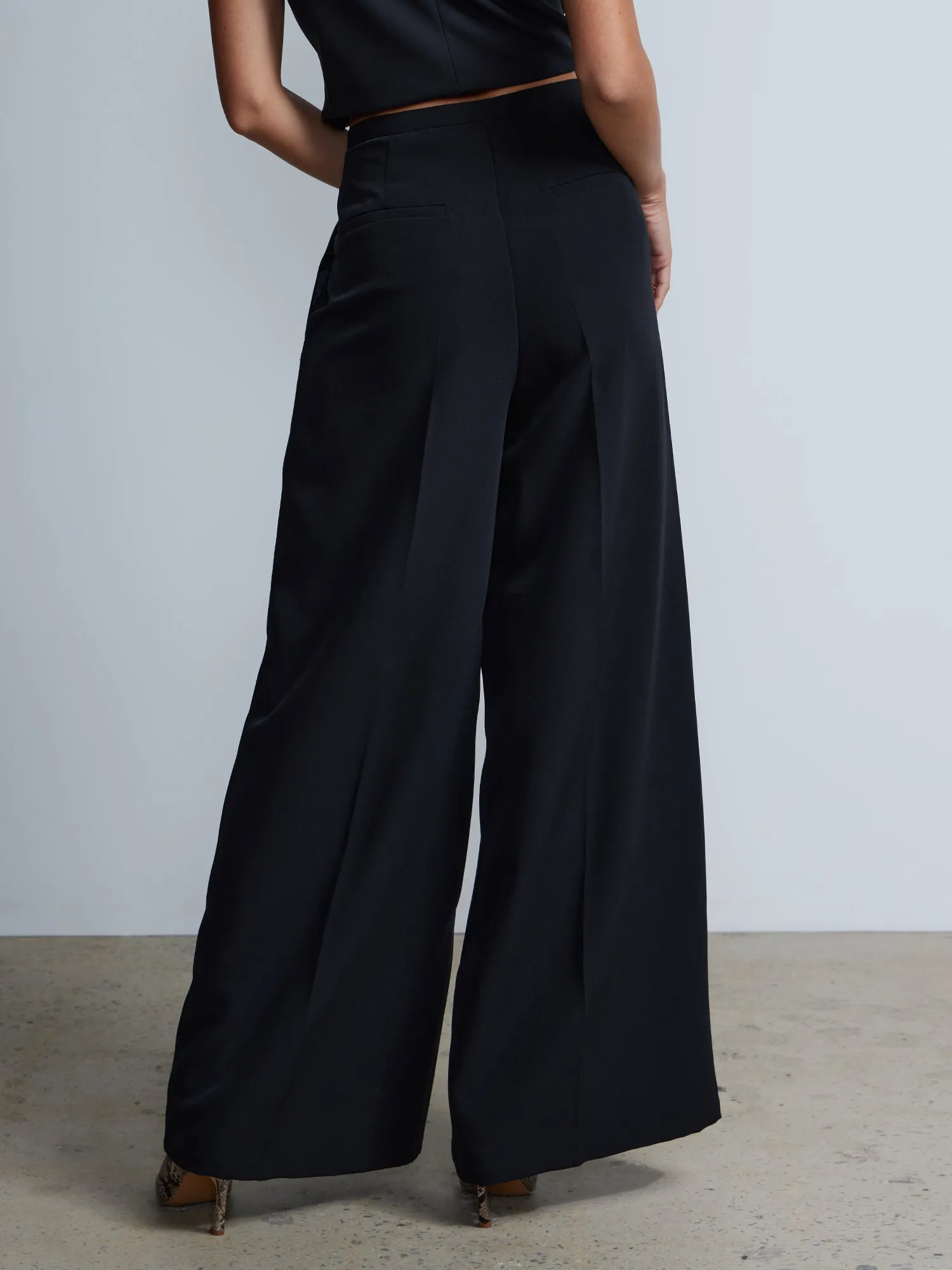 High Rise Wide Leg Pant