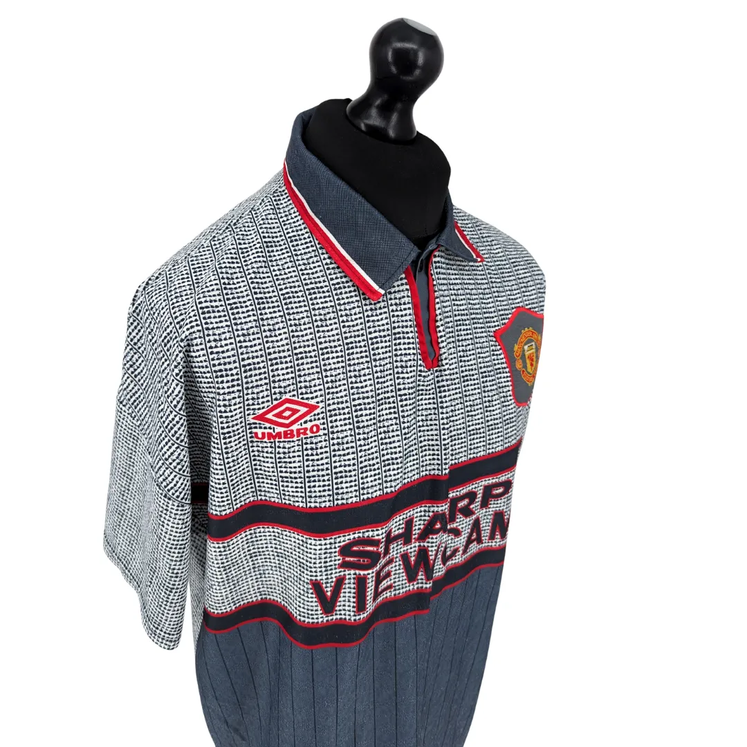 Manchester United away football shirt 1995/96