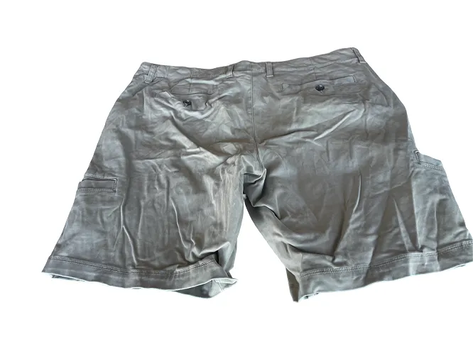 Vintage Men's George beige cargo short in 2XL| L9 W38| SKU 4427