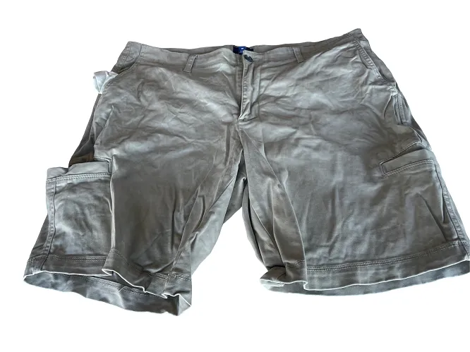Vintage Men's George beige cargo short in 2XL| L9 W38| SKU 4427