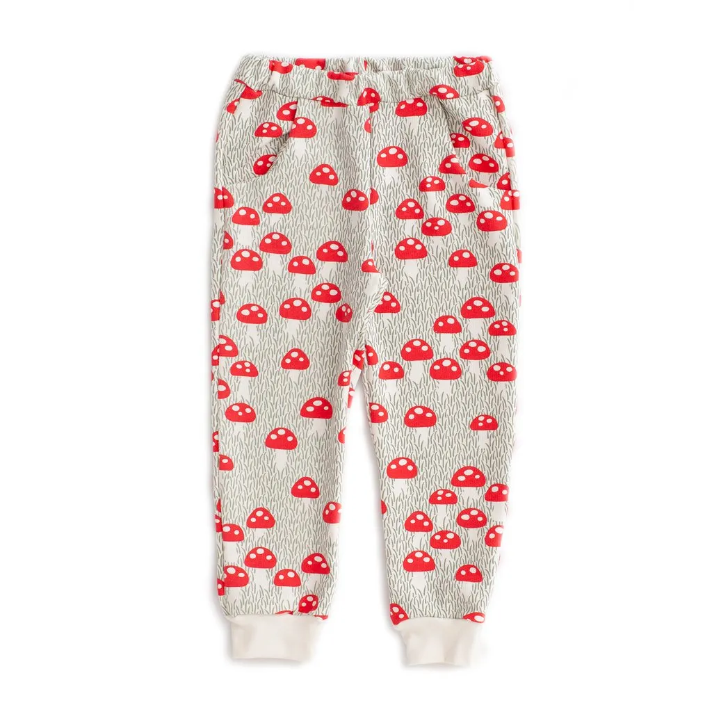 Winter Water Factory | Sweatpants in Mushroom Print